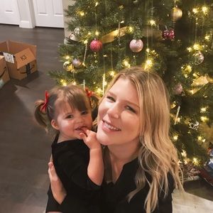 Meet your Posher, Chrissy